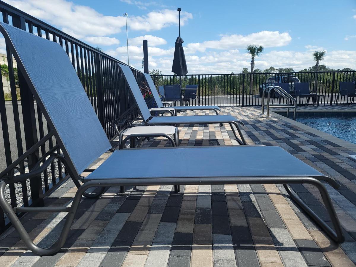 Comfort Inn & Suites Jacksonville - Orange Park Near Naval Air Station Exteriör bild