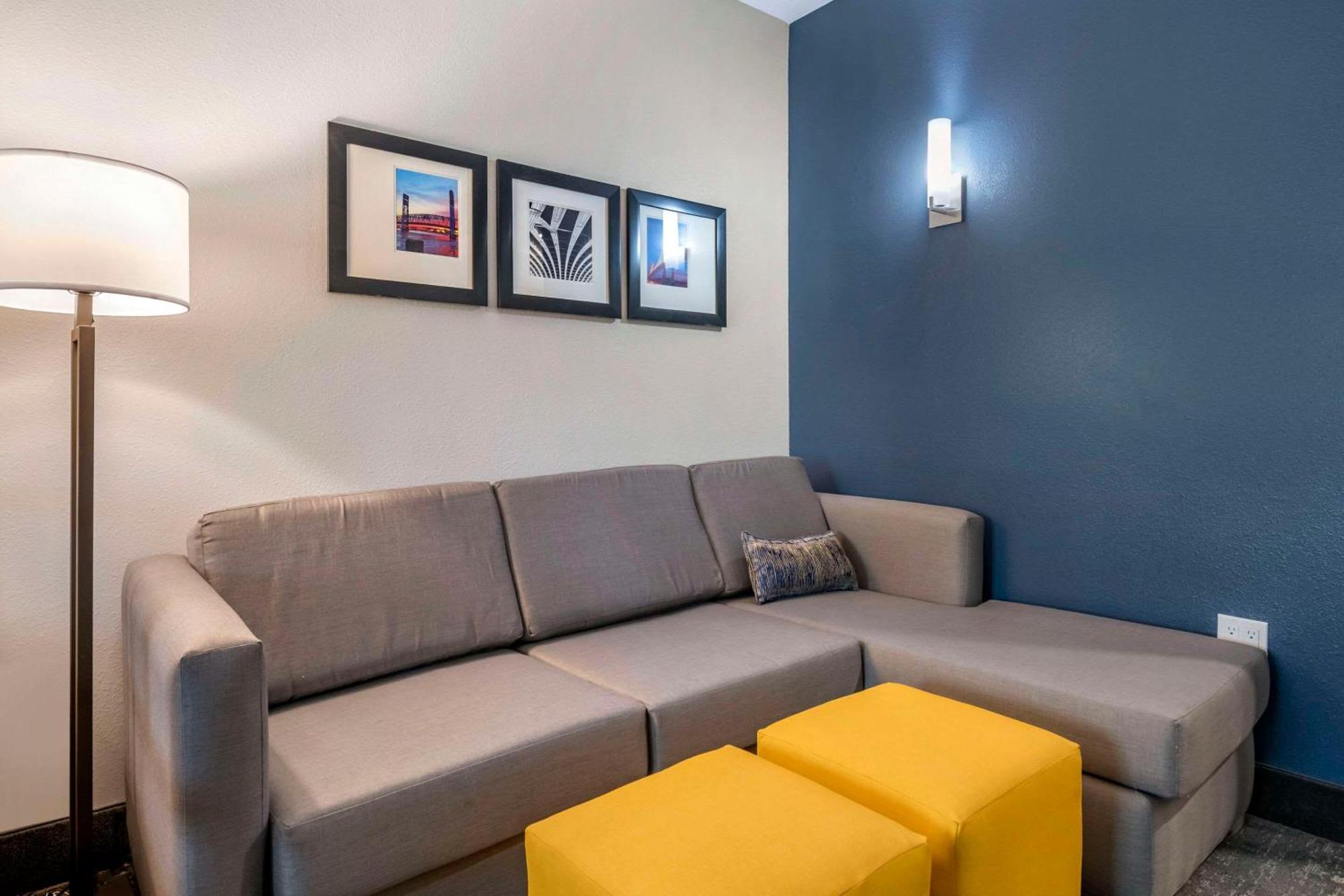 Comfort Inn & Suites Jacksonville - Orange Park Near Naval Air Station Exteriör bild