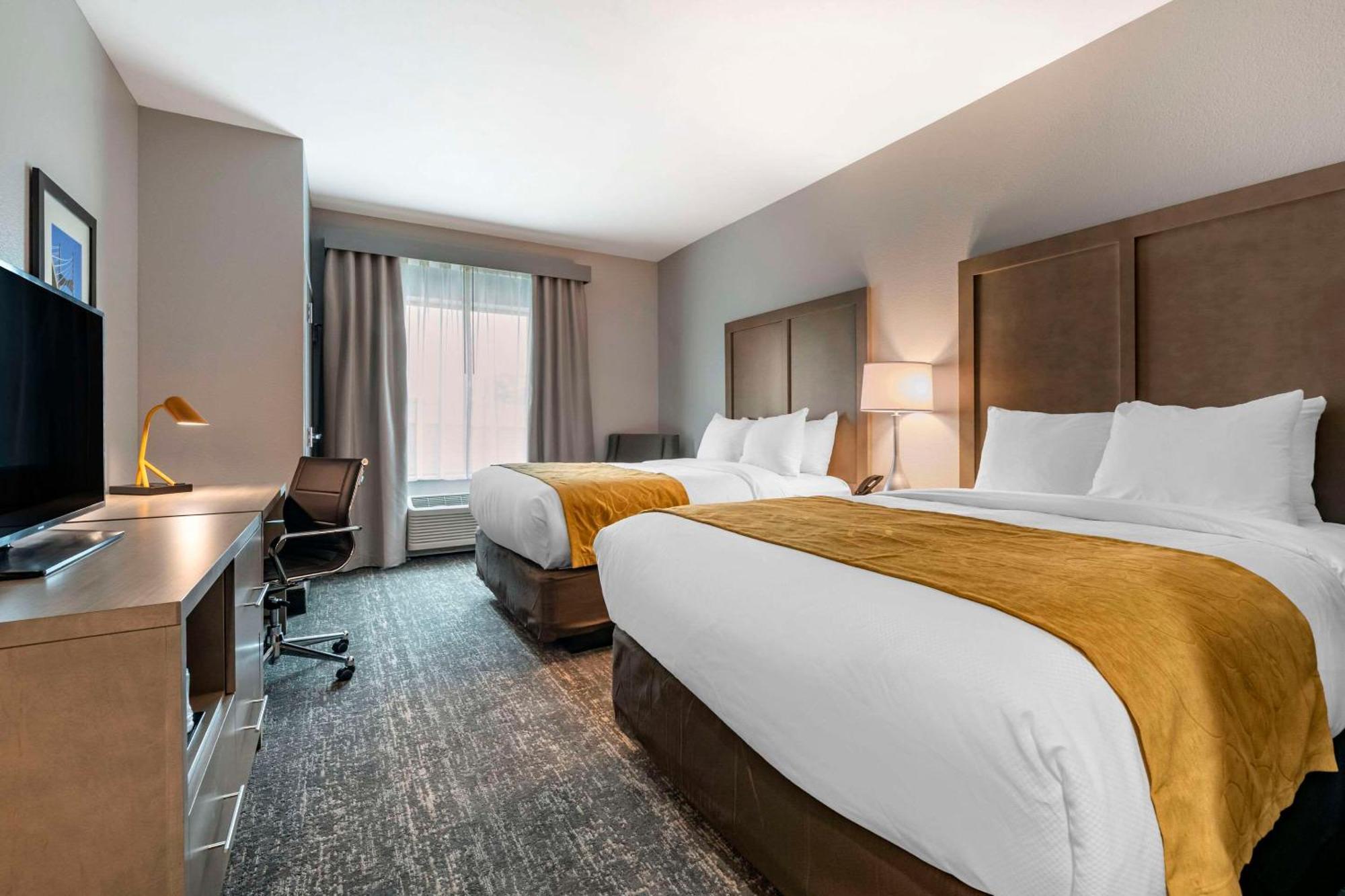 Comfort Inn & Suites Jacksonville - Orange Park Near Naval Air Station Exteriör bild