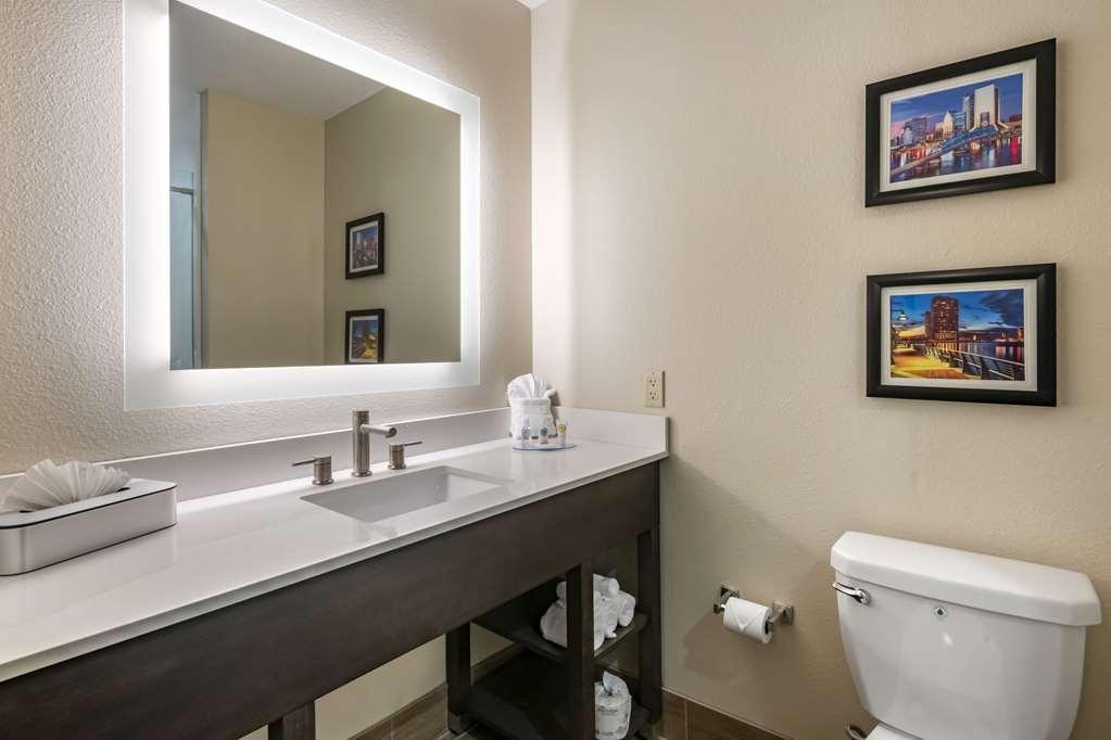 Comfort Inn & Suites Jacksonville - Orange Park Near Naval Air Station Rum bild