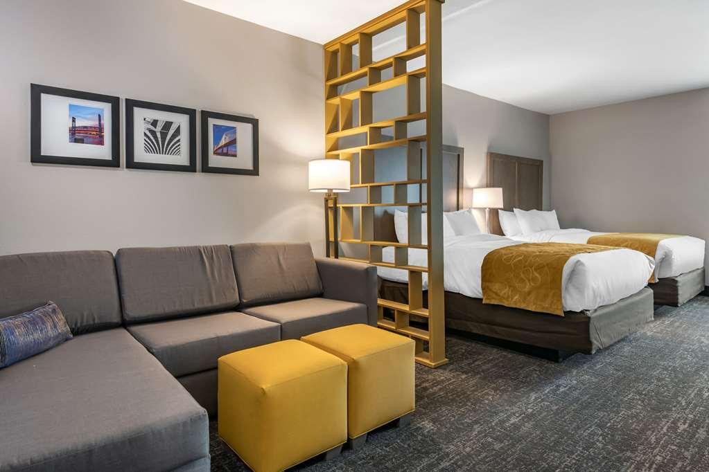 Comfort Inn & Suites Jacksonville - Orange Park Near Naval Air Station Rum bild