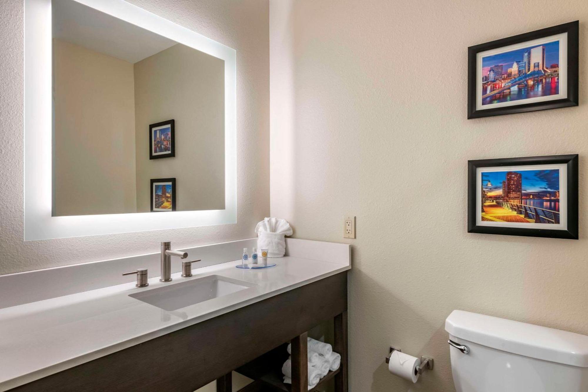 Comfort Inn & Suites Jacksonville - Orange Park Near Naval Air Station Exteriör bild